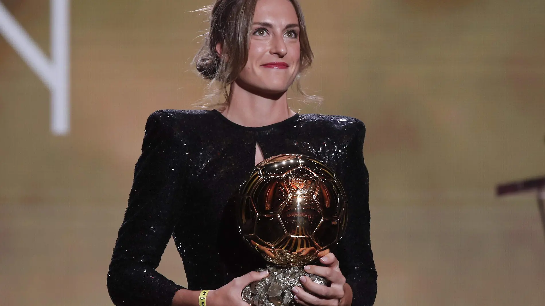 Alexia gana el balon de oro femenil